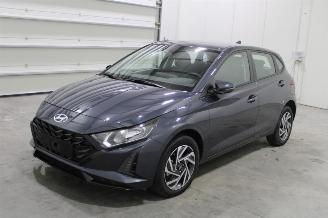 uszkodzony samochody osobowe Hyundai I-20 i20 2024/3