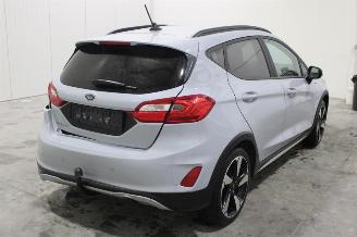 Ford Fiesta  picture 3