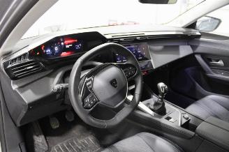 Peugeot 308  picture 8