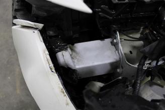 Peugeot 208  picture 16