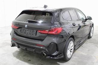 BMW 1-serie 118 picture 3