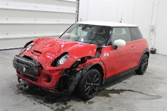 Damaged car Mini Cooper SE 2020/8