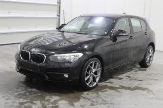 skadebil auto BMW 1-serie 116 2016/2