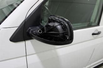 Volkswagen Transporter T6 picture 23