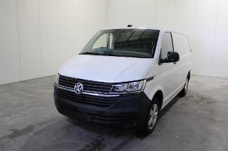 Schadeauto Volkswagen Transporter T6 2021/12
