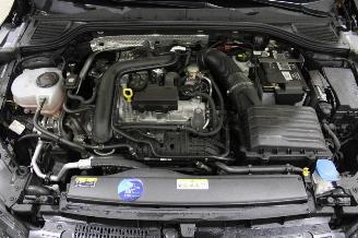 Volkswagen Golf  picture 15