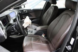 BMW 1-serie 118 picture 11