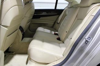 BMW 7-serie 730 picture 10