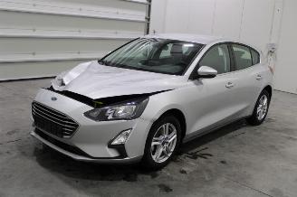 Damaged car Ford Focus  2021/10