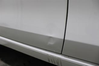 Volkswagen Golf  picture 7