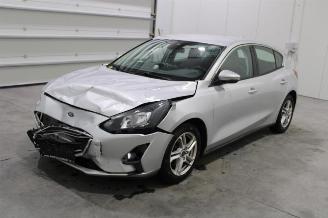 Voiture accidenté Ford Focus  2019/6