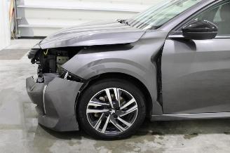 Peugeot 208  picture 5