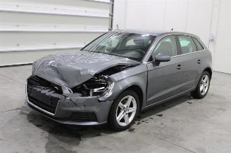 Vaurioauto  passenger cars Audi A3  2019/11