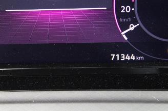 Volkswagen Golf  picture 10