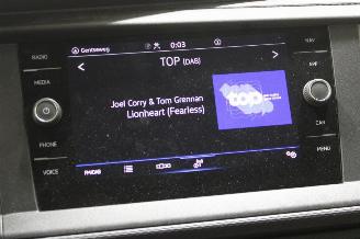 Volkswagen Transporter T6 picture 13