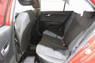 Kia Rio  picture 12