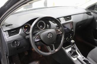 Skoda Octavia  picture 9