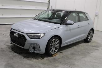 krockskadad bil auto Audi A1  2022/5