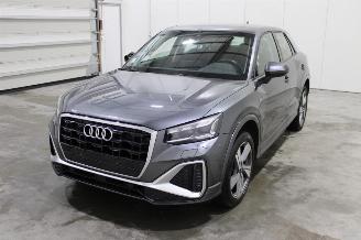 Unfallwagen Audi Q2  2021/6
