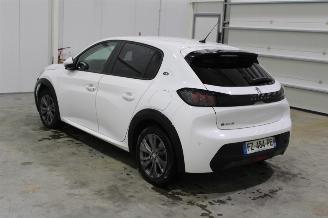 Peugeot e-208  picture 4