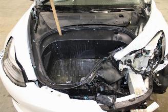 Tesla Model 3  picture 16