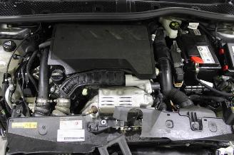 Peugeot 2008  picture 16