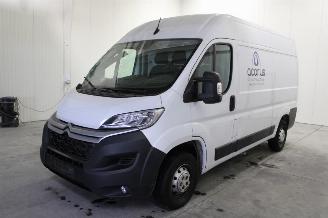 Vaurioauto  passenger cars Citroën Jumper  2022/5