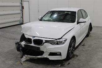 Voiture accidenté BMW 3-serie 318 2019/7