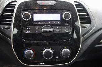 Renault Captur  picture 14