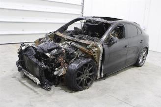 rozbiórka samochody osobowe Porsche Cayenne  2022/10