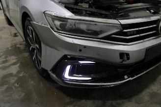 Volkswagen Passat  picture 22