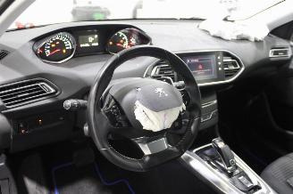 Peugeot 308  picture 10