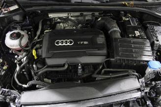 Audi Q3  picture 14