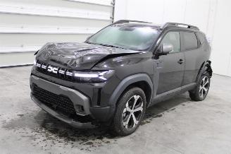 krockskadad bil auto Dacia Duster  2025/8