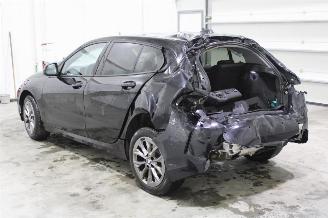 BMW 1-serie 118 picture 4