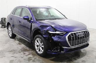 Audi Q3  picture 2