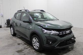 krockskadad bil auto Dacia Sandero  2024/1