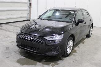 Schadeauto Audi A3  2022/8
