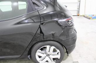 Renault Clio  picture 8