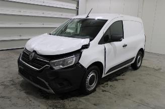 Damaged car Renault Kangoo  2025/9