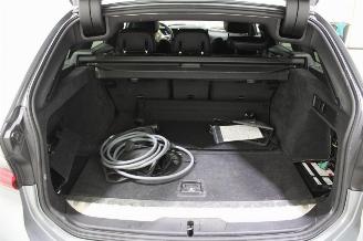 BMW 3-serie 330 picture 18