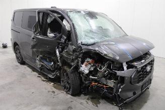 Ford Transit  picture 3