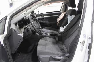 Volkswagen Golf  picture 10