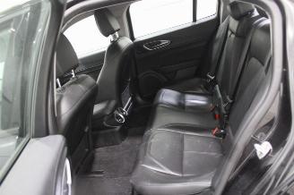 Alfa Romeo Giulia  picture 11