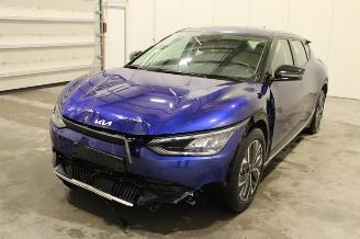 Voiture accidenté Kia EV6  2023/5