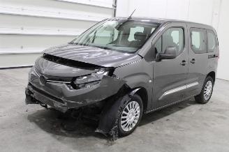 Damaged car Toyota ProAce CITY 2021/5
