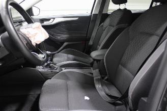 Ford Focus  picture 11