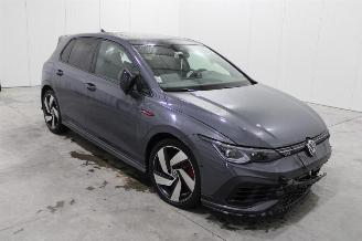 Volkswagen Golf  picture 3