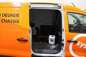 Renault Express  picture 18