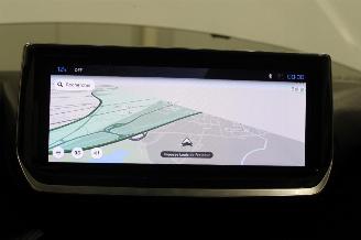 Peugeot 208  picture 13